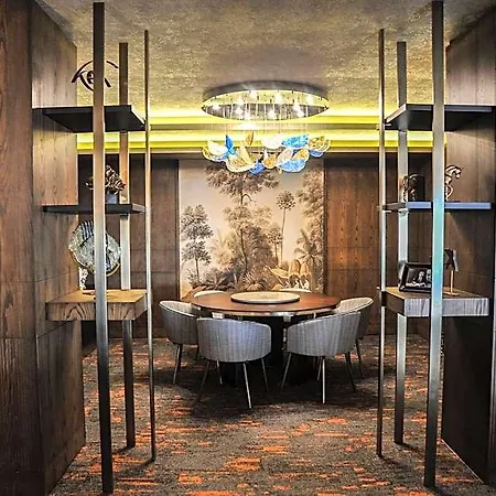Hotel The Alpfine 4*