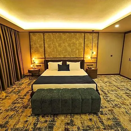 Hotel The Alpfine 4*